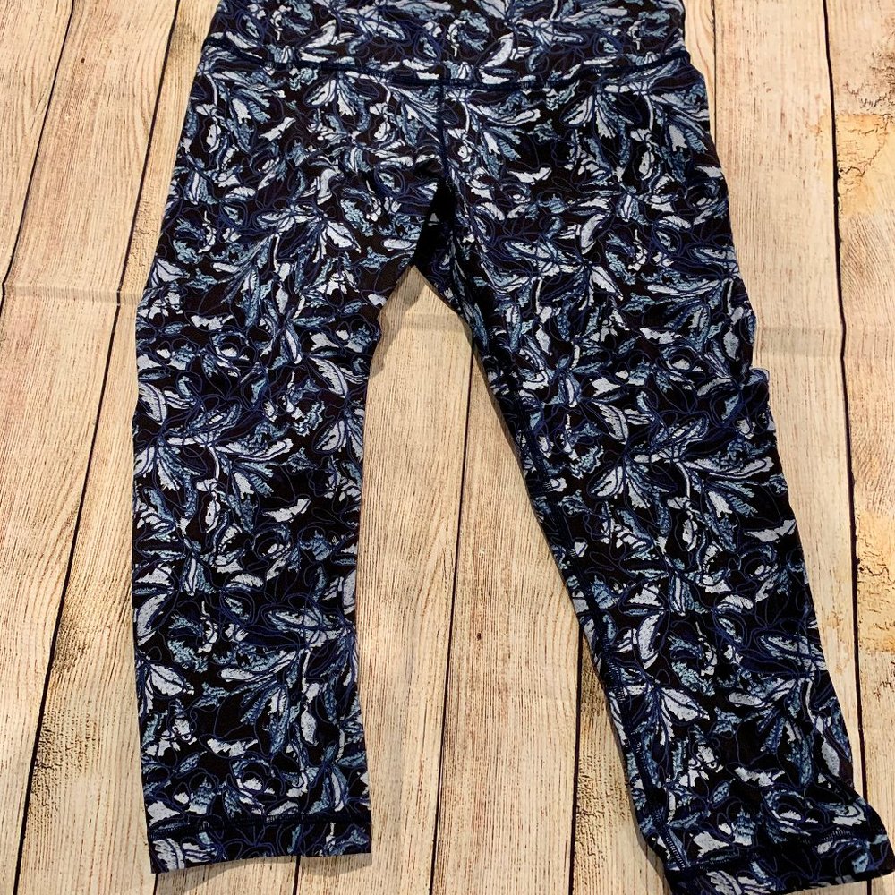 Lululemon crop workout tights